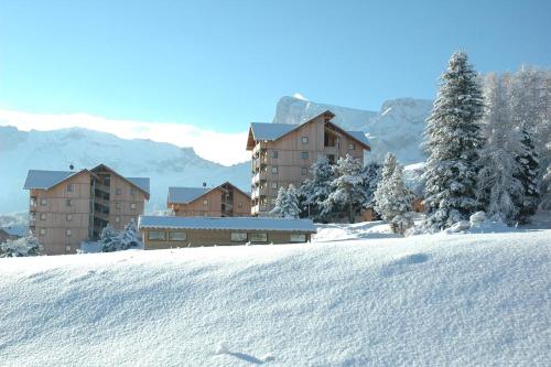 ANCOLIE 23 Les Chalets de Super D