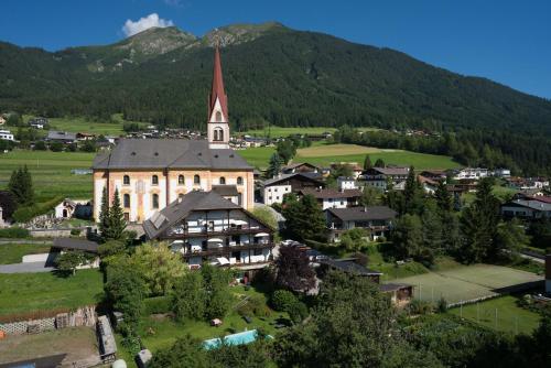 Appartements Greier, Pension in Telfes im Stubai