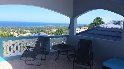 陽台/露台, Bailey's Bed and Breakfast in 逍遙海灣