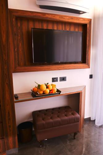 B&B Upper - image 11