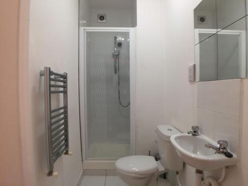 Twin Room with Shared Bathroom