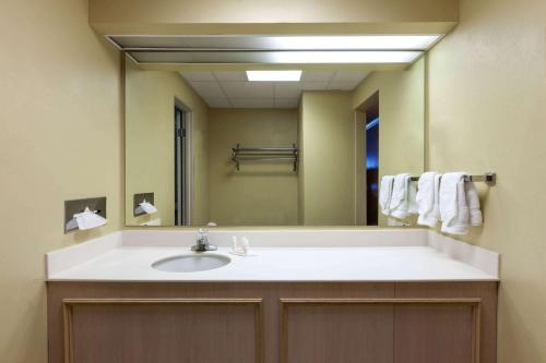 Extend-a-Suites - Amarillo West - image 3