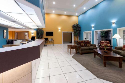 Extend-a-Suites - Extended Stay, I-40 Amarillo West - 로비