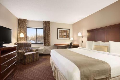 베이몬트 바이 윈덤 수폴스