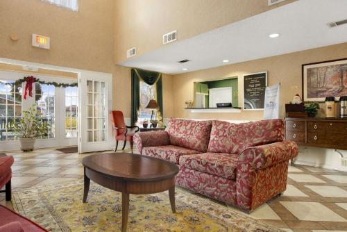 Baymont by Wyndham Eufaula - main image