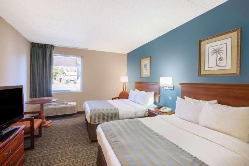 Baymont by Wyndham Bartonsville Poconos - image 9