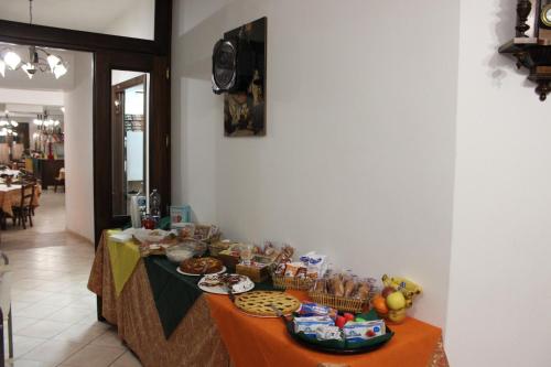 Їжа та напої, Albergo Ristorante Pizzeria La Bocca di Bacco in Аббадо Сан Сальваторе