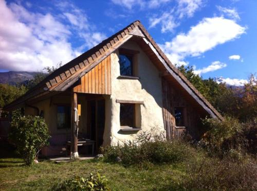 Terre Paille Chaux gîte à louer Mens