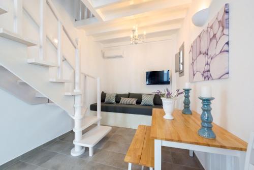 White Harmony Suites - image 10