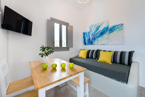 White Harmony Suites - image 7