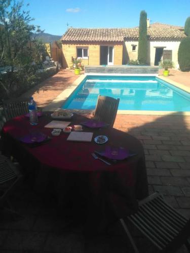 MAÏNI gite et chambres d ' hôtes chambre d'hôte Faugères