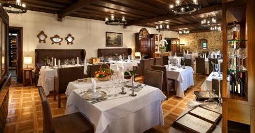 Food and beverages, Hotel Grad Otocec - Relais Chateaux in Otocec