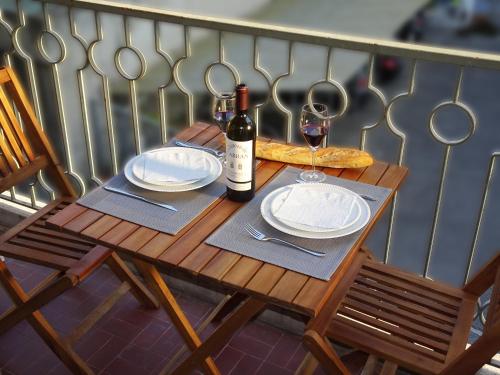 "Le Sunlight" by EnjoyNice, quiet and cosy studio with terrace! 1