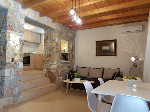  Nafplio cozy mountain cottage, Unterkunft in Nafplio