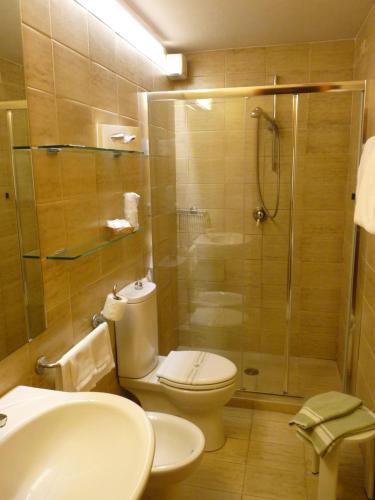 Classic Hotel - image 3