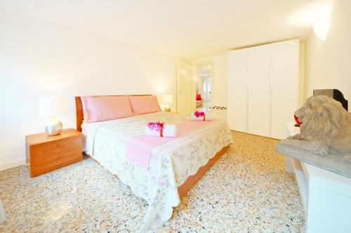 Sant'Aponal Apartment Rialto, Venice