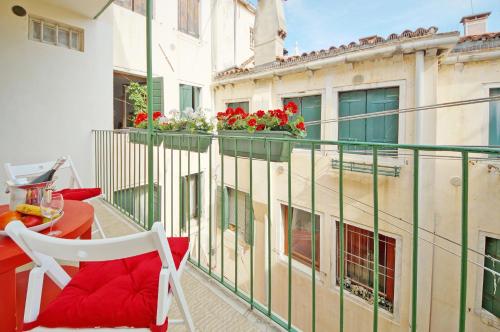  Calle dei Fabbri Apartment in Venedig