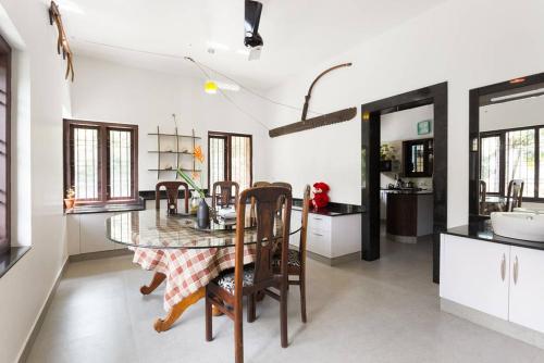 Étterem, Sceva's Garden Home in Munnar
