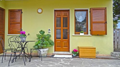  Casa Rosalia cozy holiday apartment by Gardadomsumea, Pension in Pieve