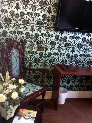 Ely House Hotel - image 8