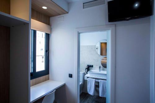 Hostal Sevilla Santa Justa - Adults only - image 6