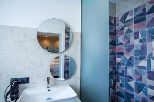 Hostal Sevilla Santa Justa - Adults only - image 7