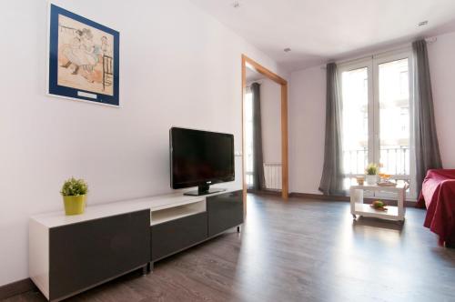 New flat in the center-Eixample Passeig de Gracia, Barcelona (fotografie 6)