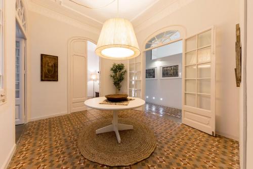 BCN ラグジュアリー アパートメンツ