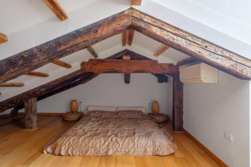 The Lion's House APT4 - image 9