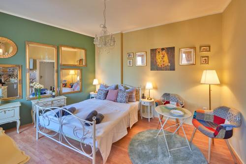 Old City Romantic Studio with FREE private parking, Pula