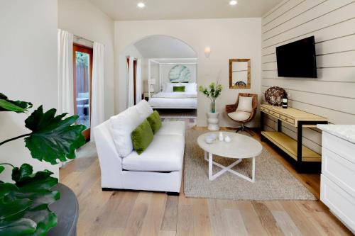 . Rockhouse Suites