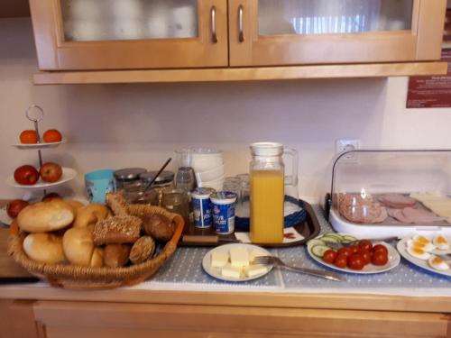 Food and beverages, Haus Kloibhofer in Grein