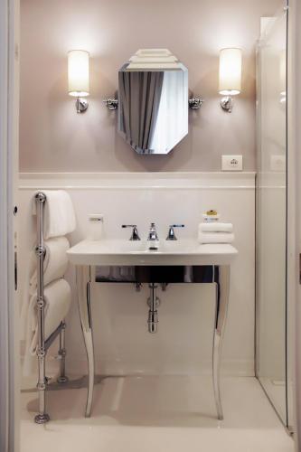 Florence Luxury Suites and Wellness - image 4