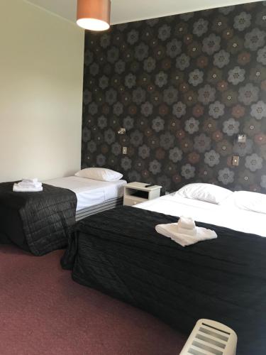 Criterion Club Hotel in Alexandra