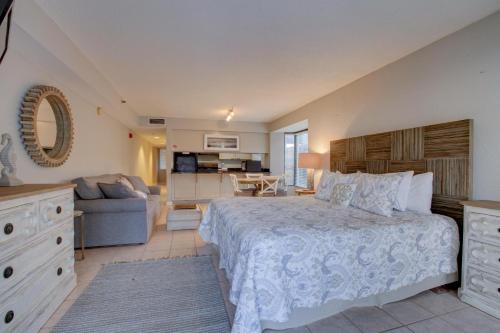 Beachside II by Panhandle Getaways - image 25