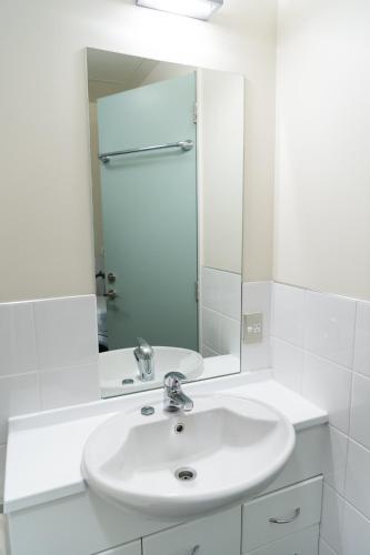Studio Apartment image 7