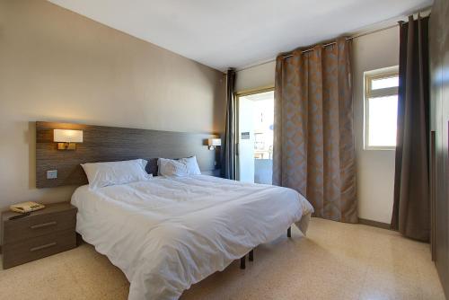 Primera Hotel - image 4