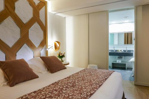 Deluxe Double Room with Sea View