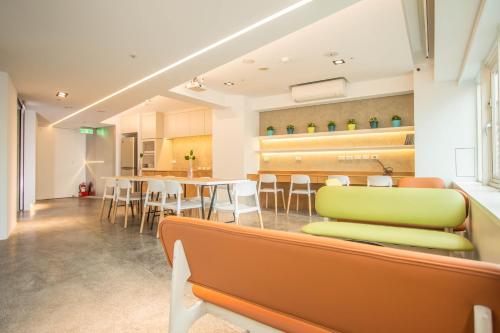 Light Inn in Keelung City Center
