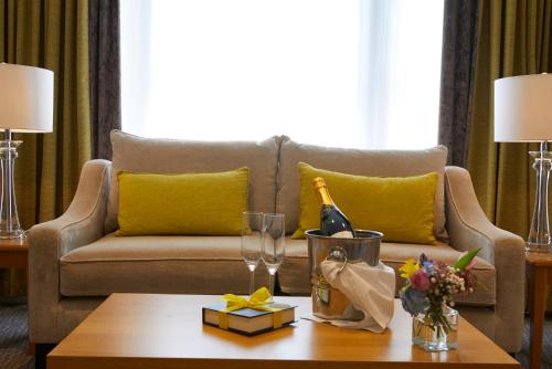 Palm Court Hotel - image 4