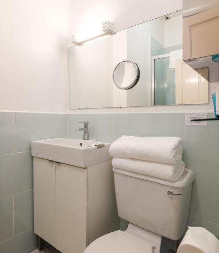 Ravenhill House - image 2
