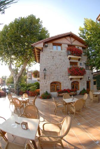 Nava Real - main image