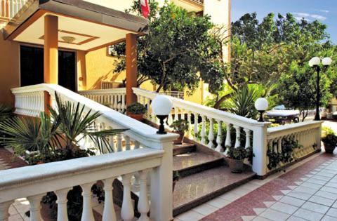 Hotel Ristorante la Siesta in Pietrapaola