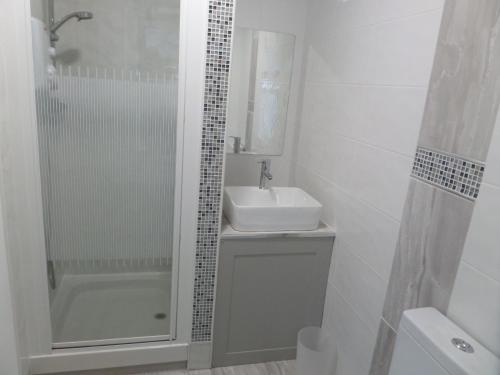 Antrim Coast Apartments - image 7