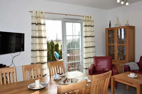 Apartment - Direkt am Wasser in Ostseebad Karlshagen, Deutschland
