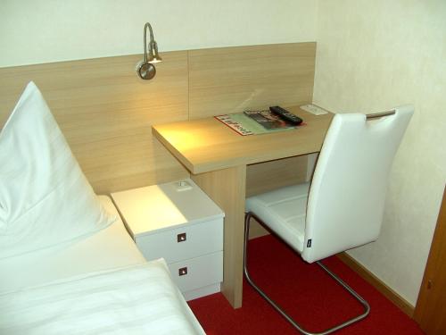 1 twin bed