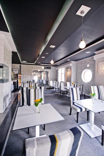 Ресторан, Hotel Sulbin in Гарволін