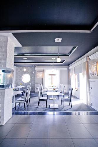 Ресторан, Hotel Sulbin in Гарволін