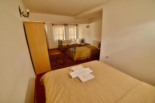 Cave seasons deluxe hotel - image 7