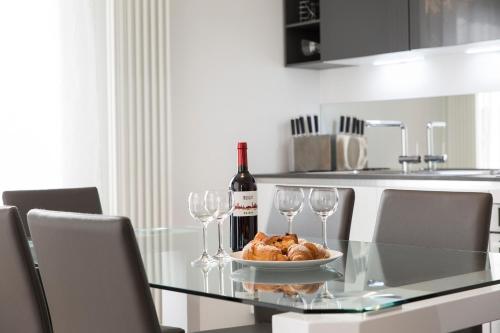 Maraini Apartments - image 3